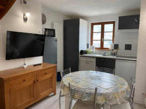 Appartement cosy avec piscine chauffée et parking à Cauterets - FR-1-812-73